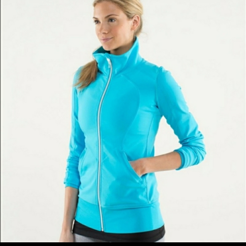 Lululemon Contempo Jacket Spry Blue Size 2 NWOT